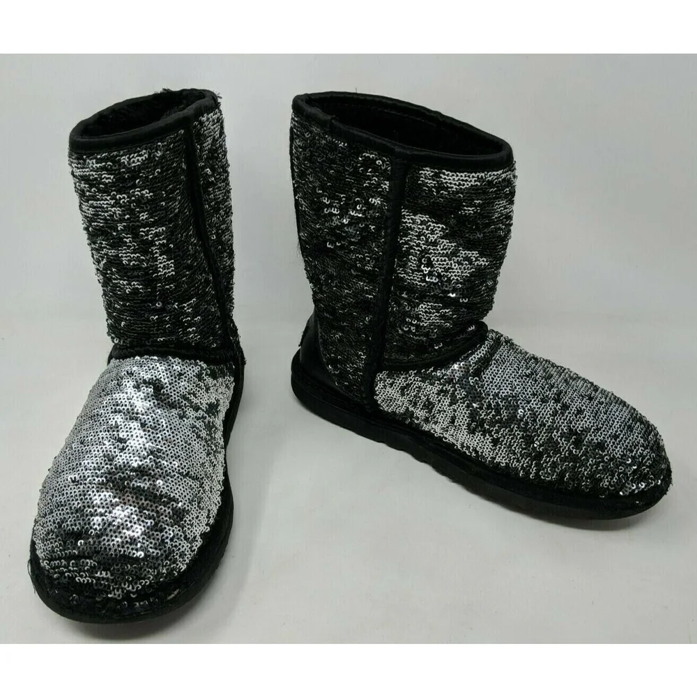 UGG Australia Womens Size 6‎ Silver Sequin Sparkle Boots Faux Sherpa Fur 1002765